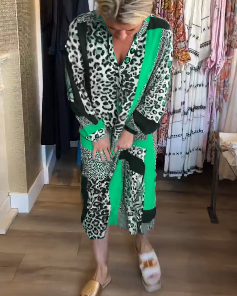 Leopardklänning med geometriskt tryck