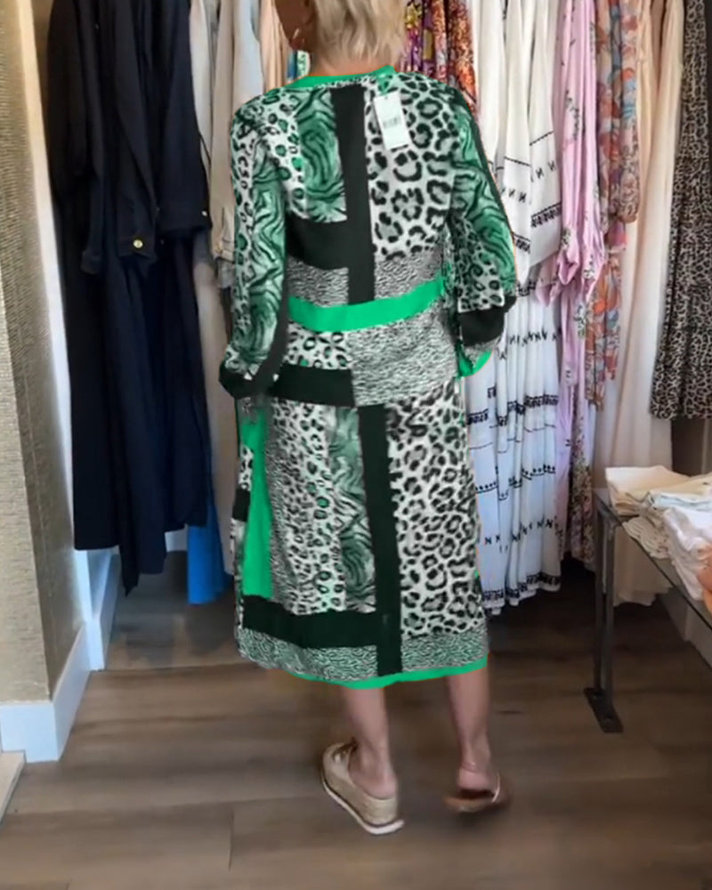 Leopardklänning med geometriskt tryck