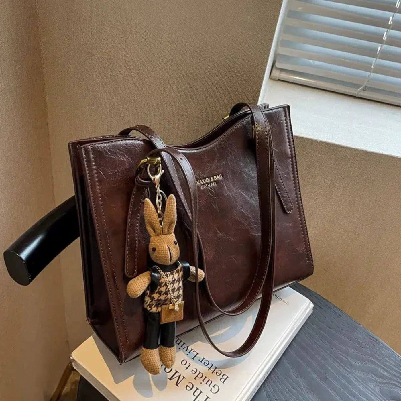 Lene™ – Kanin Charm Vintage Skulderveske i Skinn